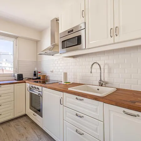 Exceptional Air-conditioned Flat In Daire