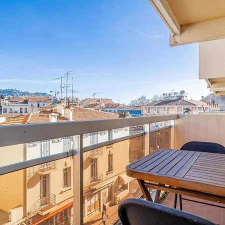 Exceptional Air-conditioned Flat In * Cannes